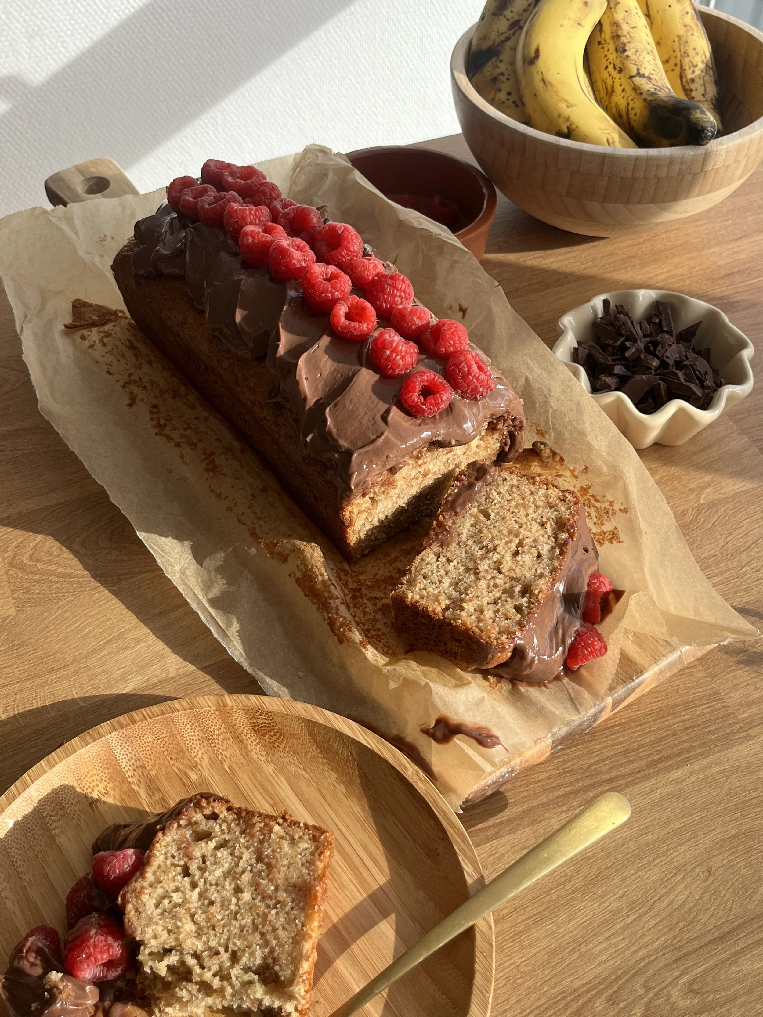 Banana loaf with chocolate cream