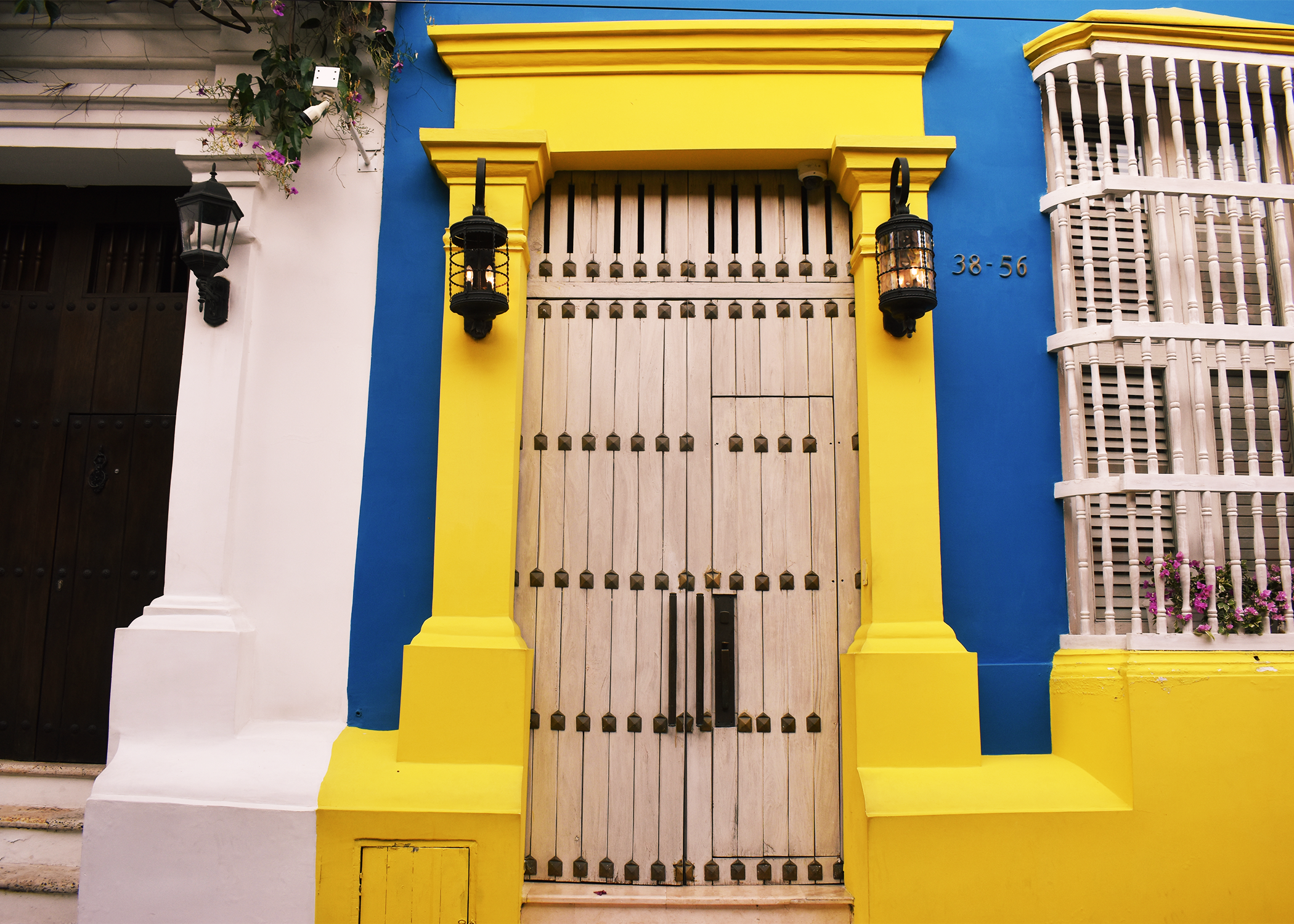 yellow frame.png