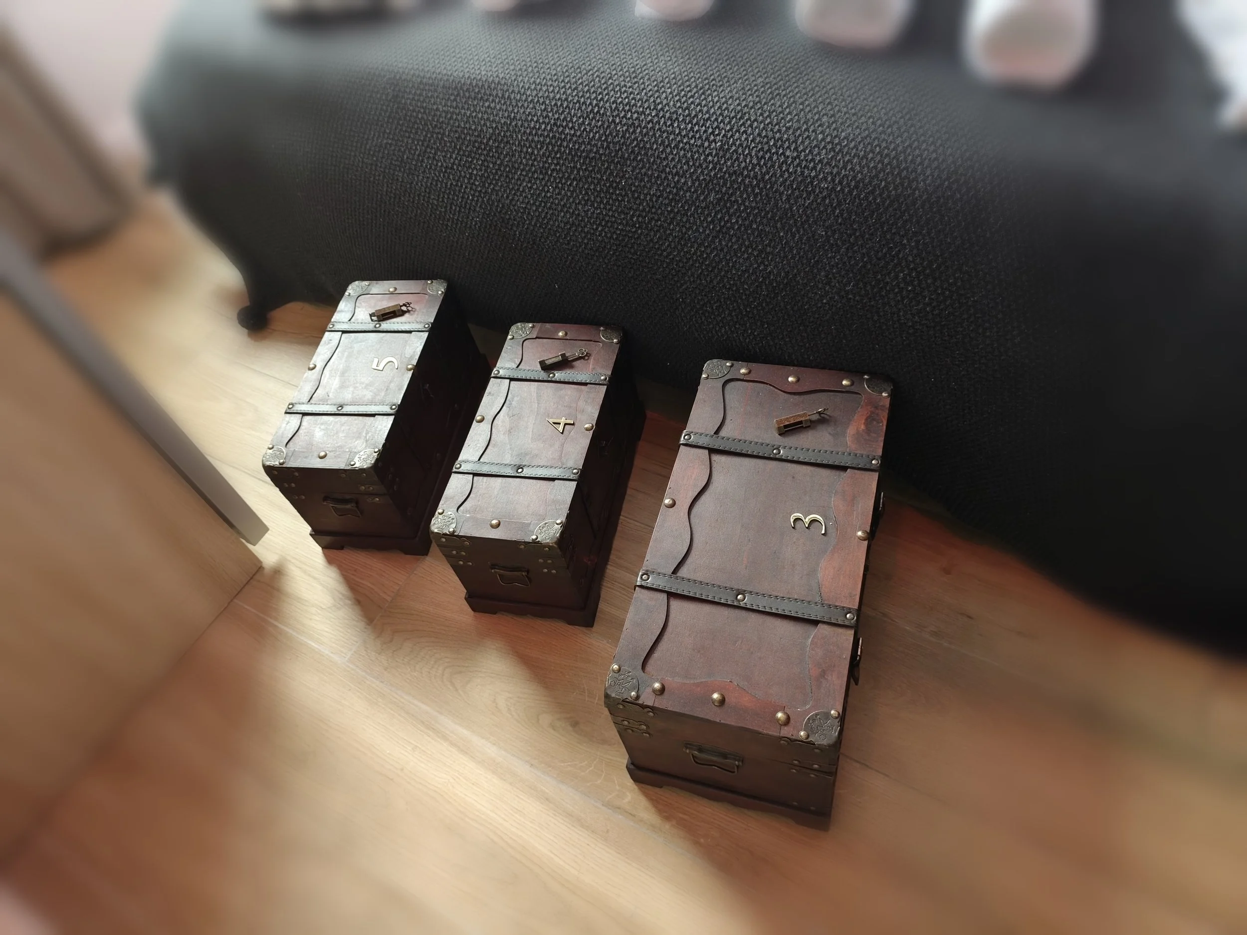 Escapade romantique à Mons dans une love room avec jacuzzi privatif et lit king size