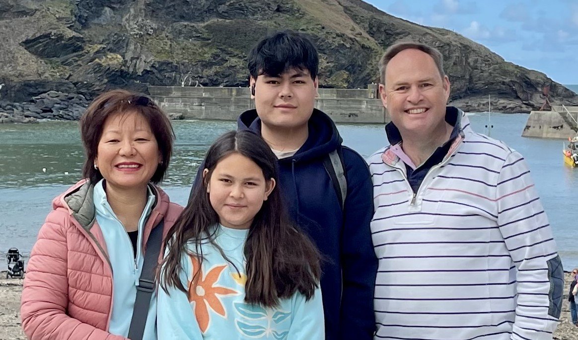 Photo of Stephen and Diki Hawkins and family