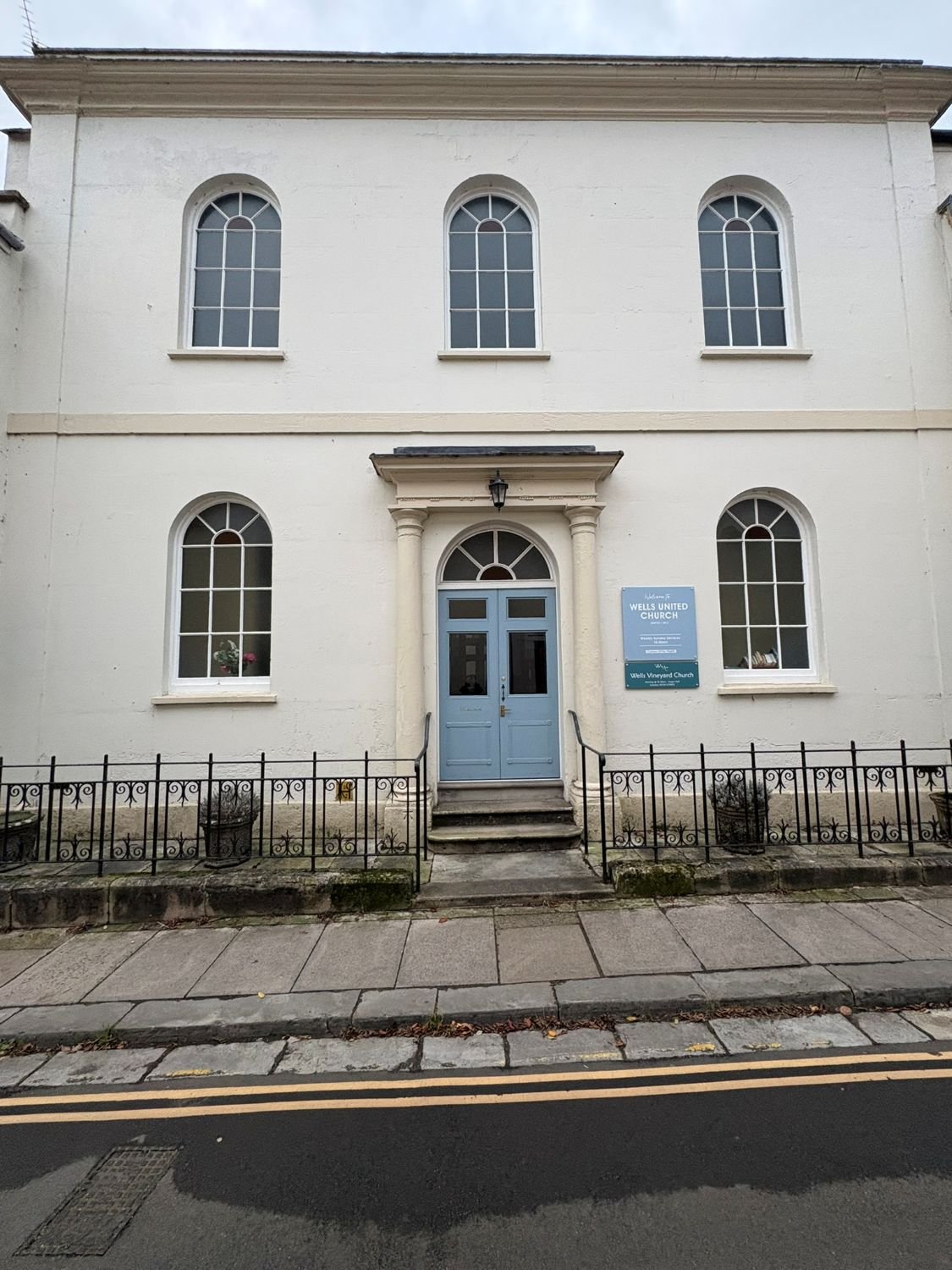 Photo of Union St entrance to church