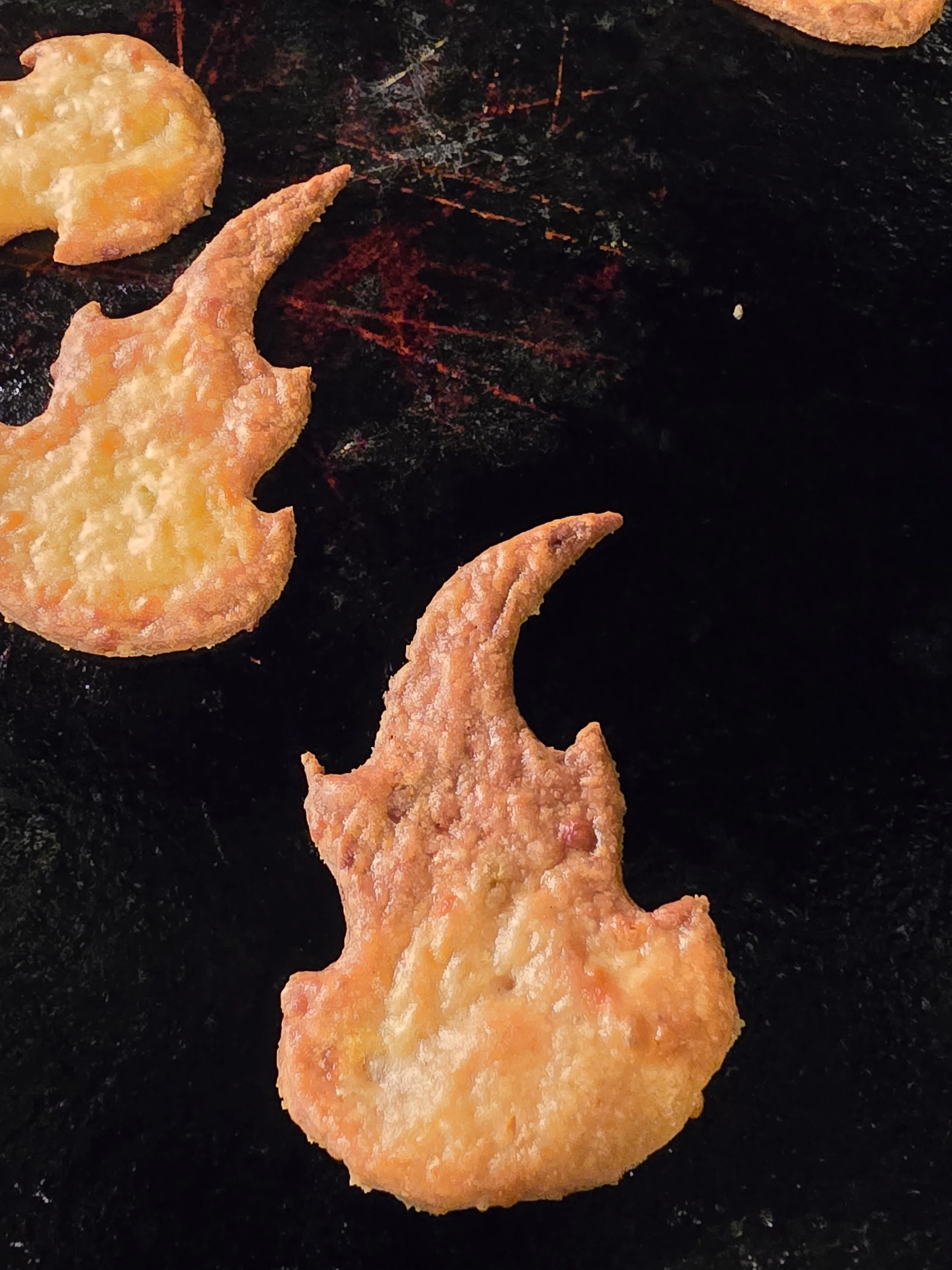 Ridge Rippers™ — Spicy Cheddar Crackers