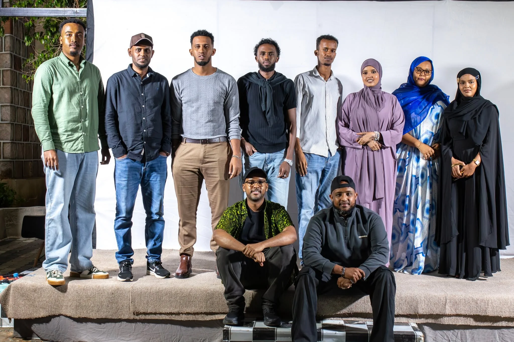 Waa qaybta cusub ee Shaah iyo Shaxan, waxaana marti ku ah Mohamed Geelle @moefysll , Adam Haibe, iyo Adna Aydid, oo ka tirsan kooxdii ka dambaysay taxanaha Loollan @loollanseries . Wada sheekaysigan waxay kaga hadlayaan sida taxanaha loo sameeyay, sh
