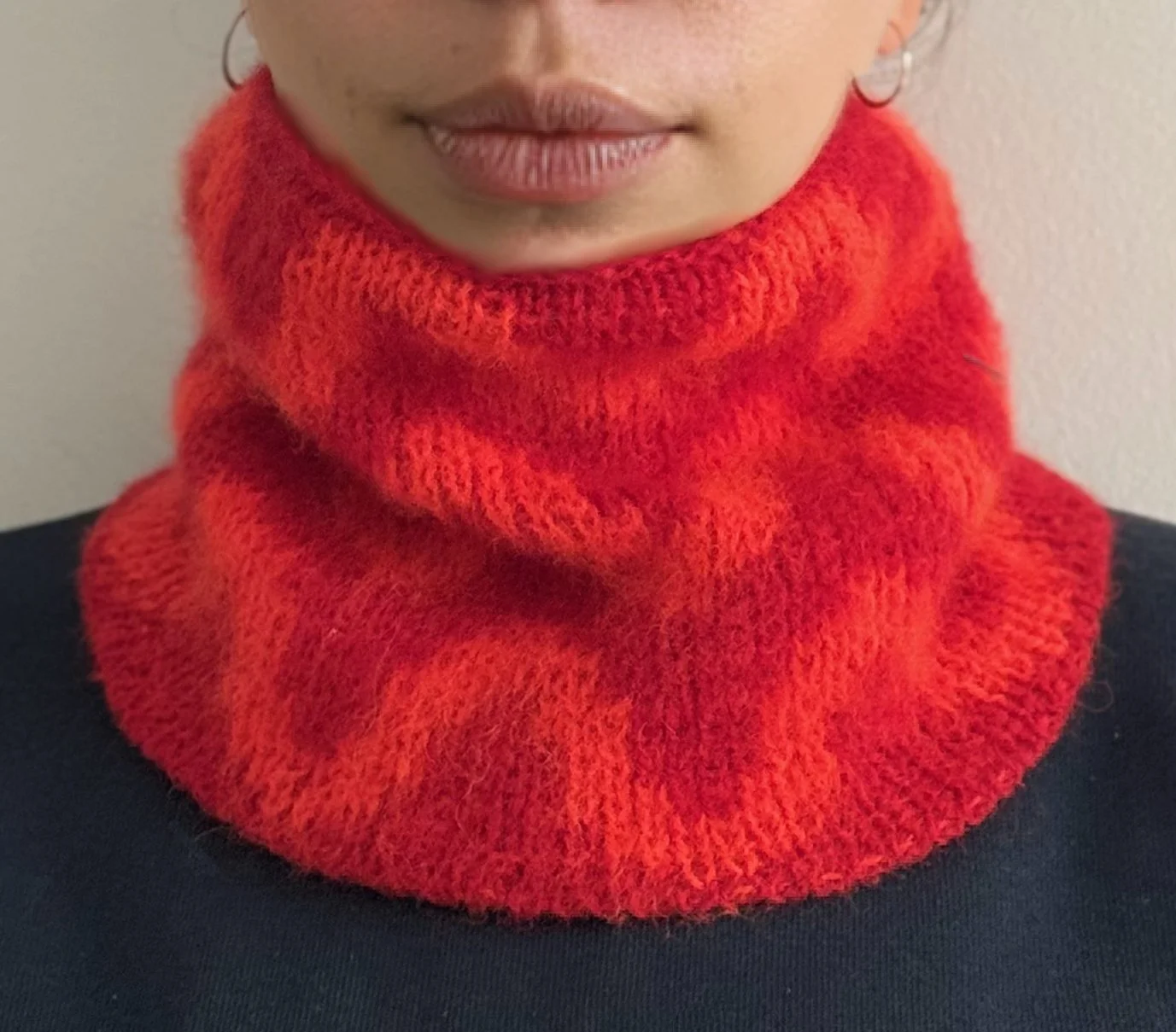 red snood down.jpg