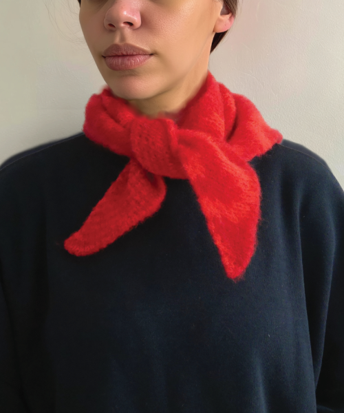 Red Triangular Scarf.png