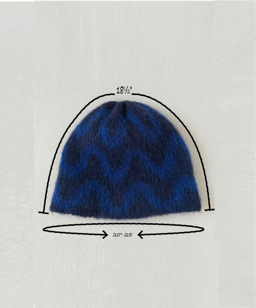 Blue beanie.png