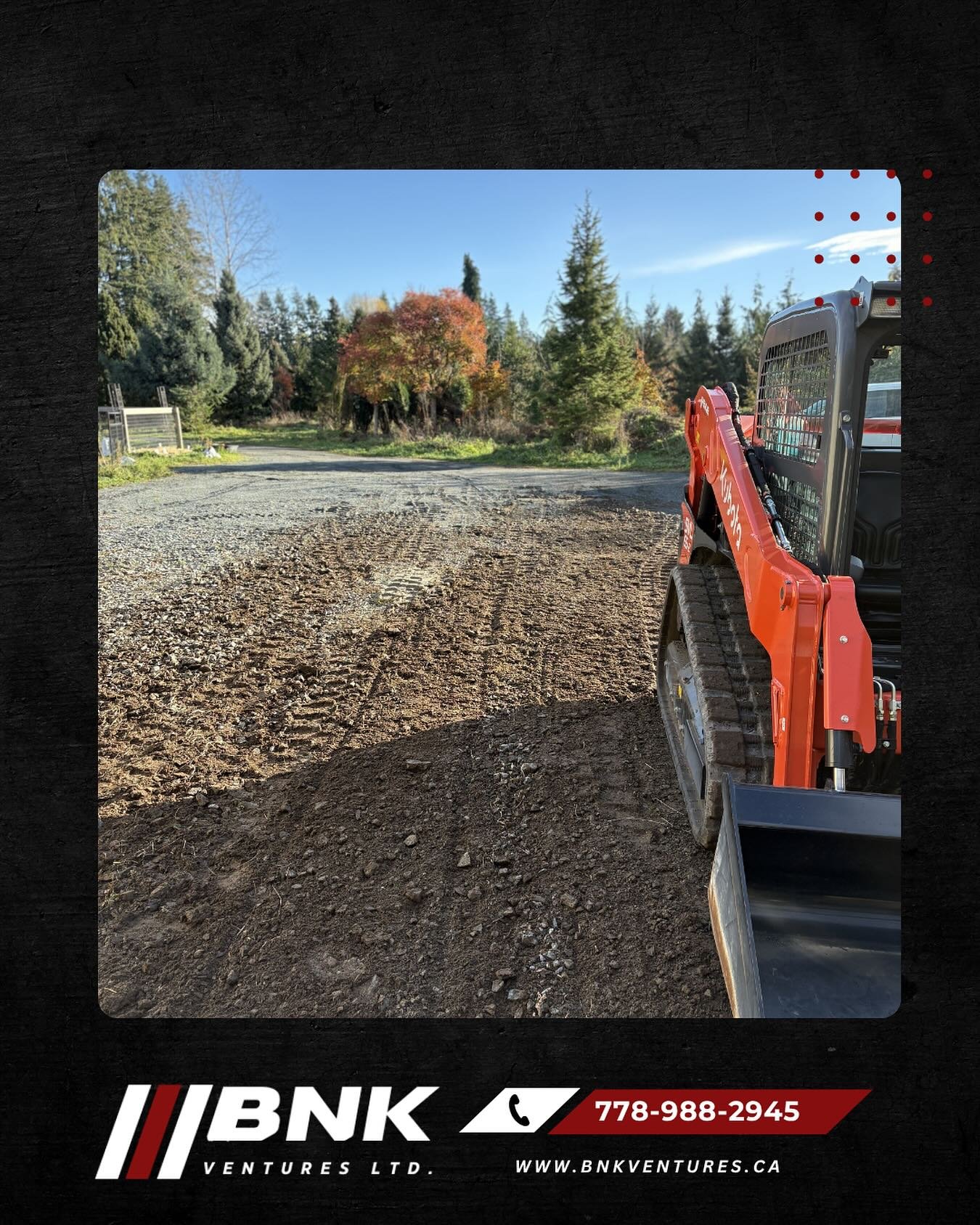 Proper grading is the foundation of a durable and functional parking area! 
Whether it&rsquo;s for a new parking lot, private driveway, or gravel pad, our grading services ensure proper drainage, stability, and a clean finish.
✅ Gravel parking areas 