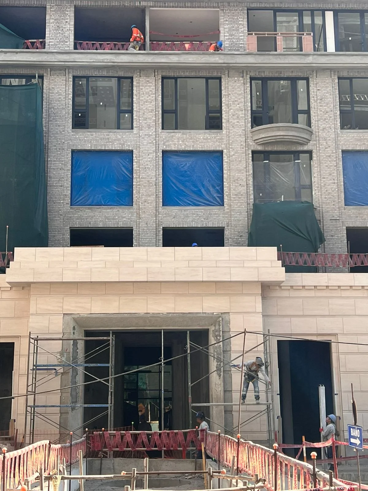 Peru Executive Gray Thin Modular 3.jpeg