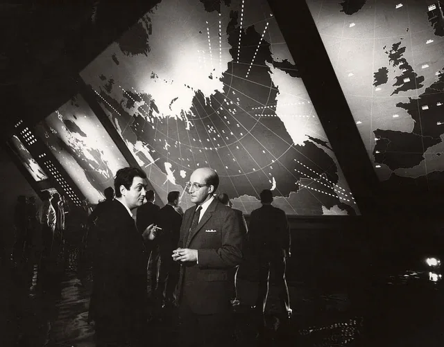 dr-strangelove-behind-the-scenes-photos-v0-cs07z691b7ie1.webp