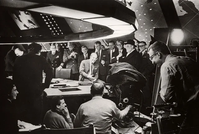 dr-strangelove-behind-the-scenes-photos-v0-xoikd2sk97ie1.webp
