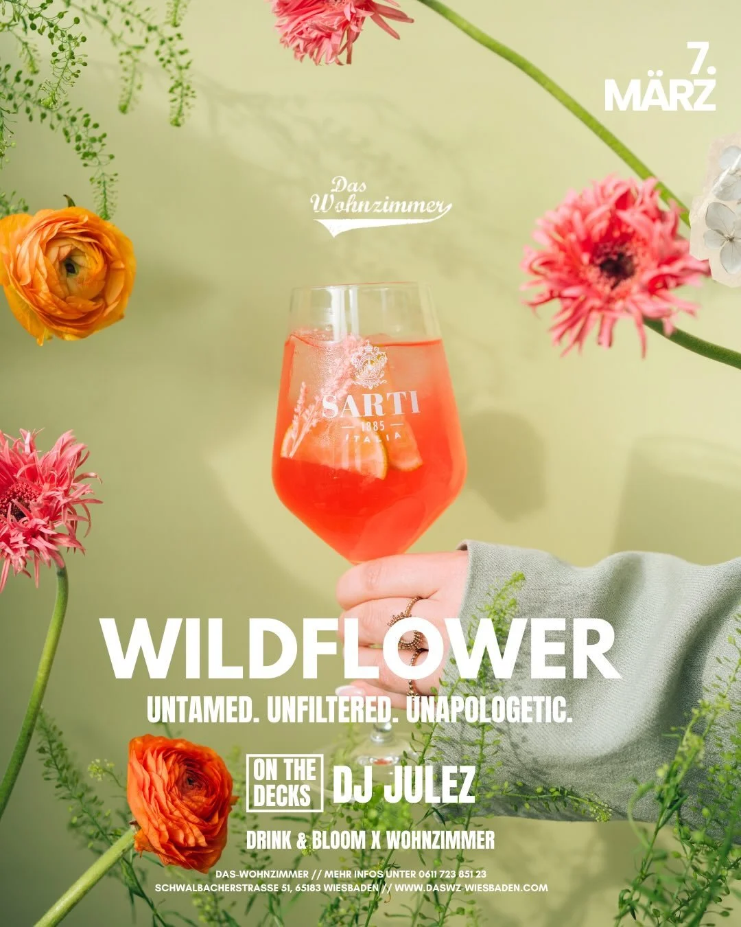 Wie viele M&auml;dels braucht es, um einen Sarti Spritz zu posten? 🍹🌸
Bei uns mindestens 4! ☺️
In unseren Vorbereitungen geben wir behind the scenes alles f&uuml;r unser Wildflower Event morgen. 🙆🏻&zwj;♀️

Freut euch auf Sarti Spritz Special, lec