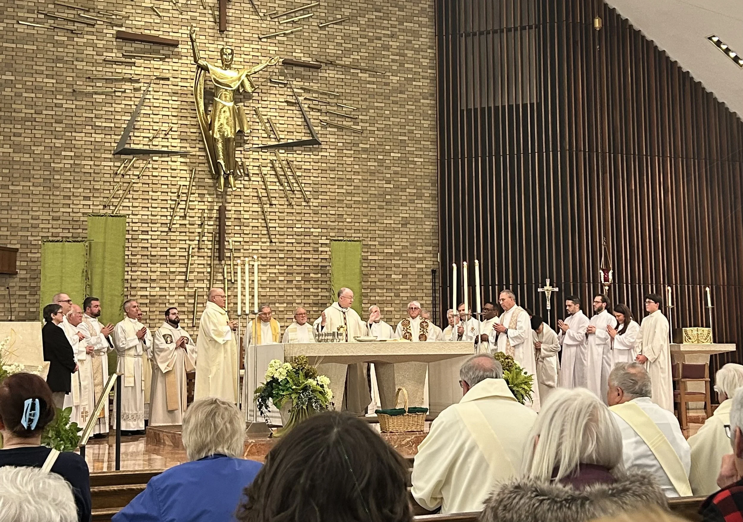 AB Grob Welcome Mass 8.jpg