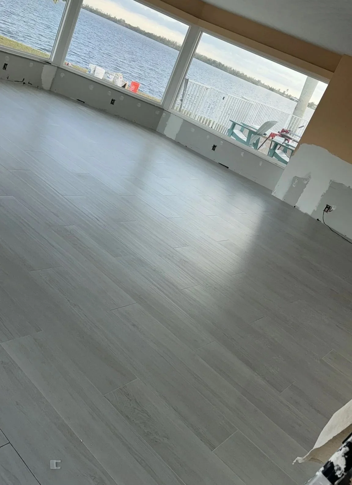 Flooring.jpg