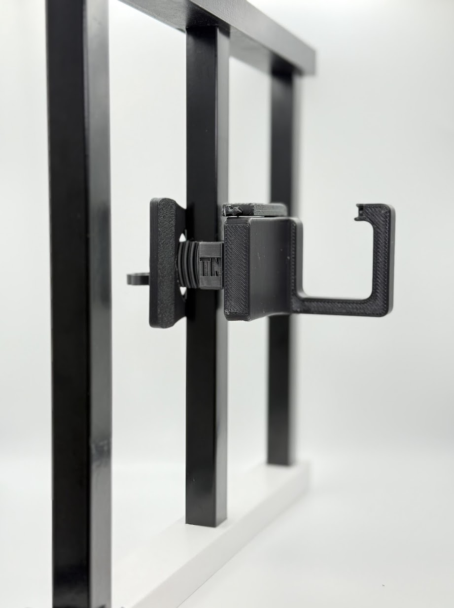 closed hook open.png