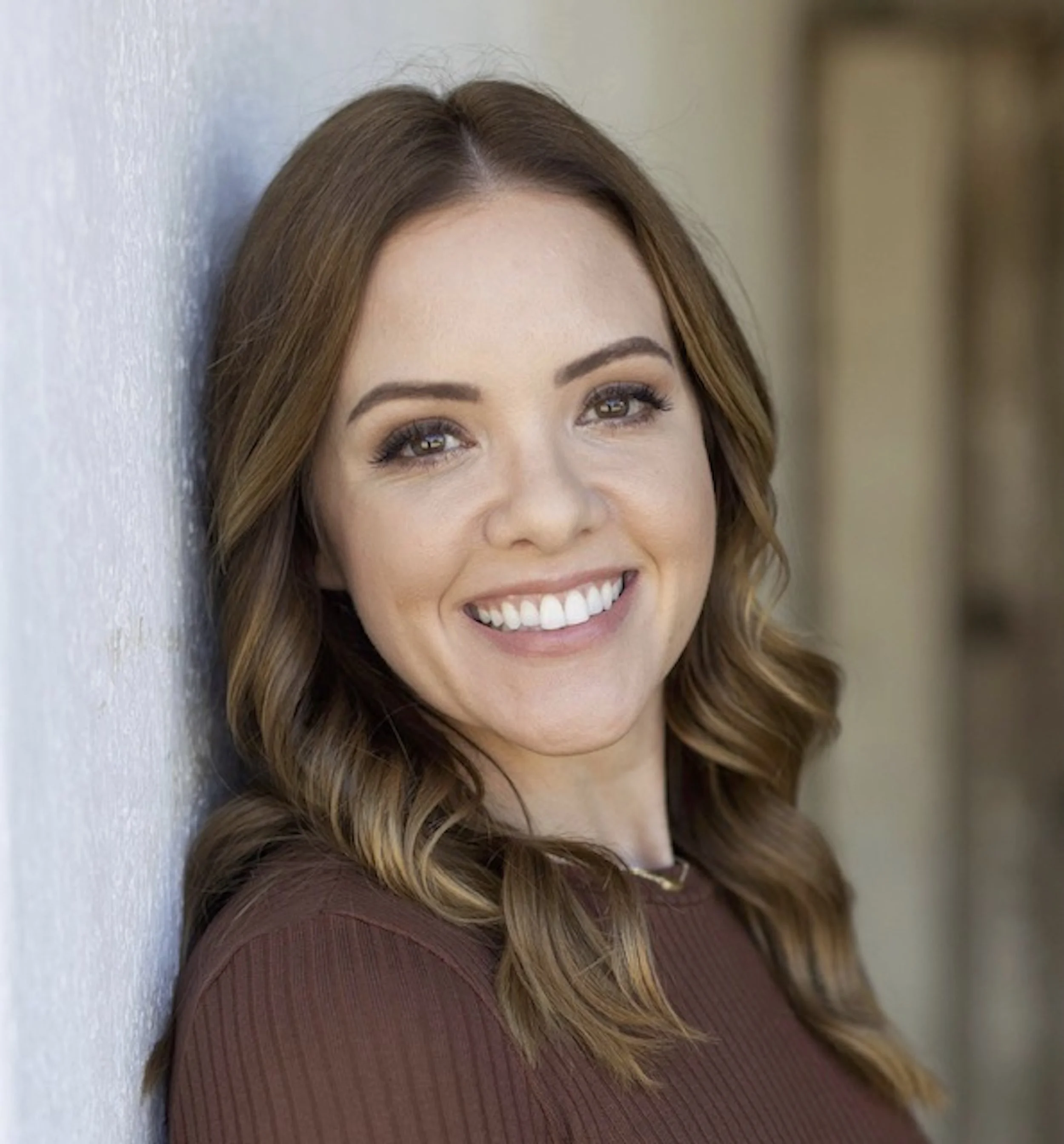 Allison Tabarracci, LCSW, therapist in Carlsbad, California specializing in anxiety, burnout, and life transitions.