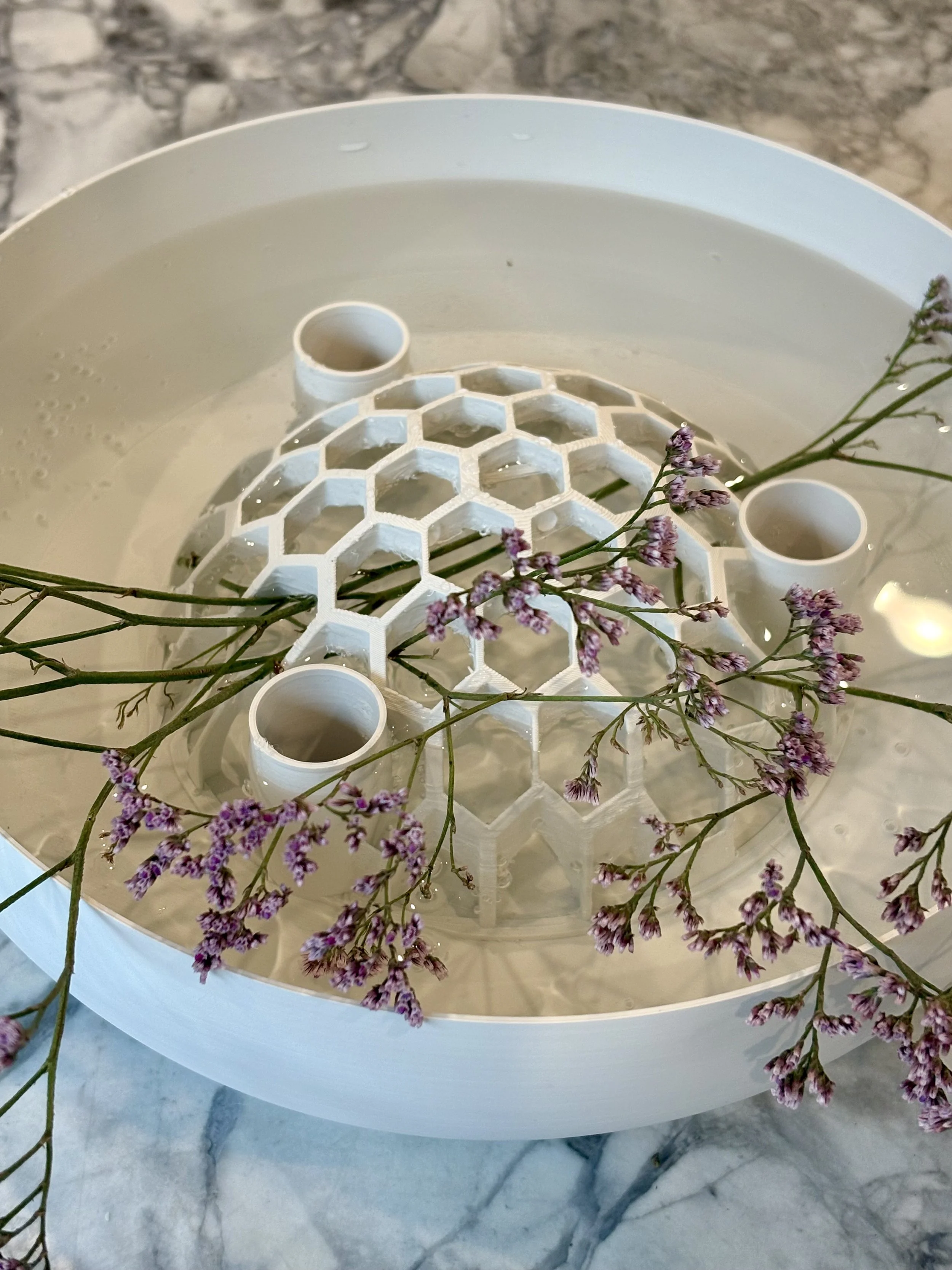 How to Arrange Flowers Without Floral Foam: Sustainable Techniques That Work