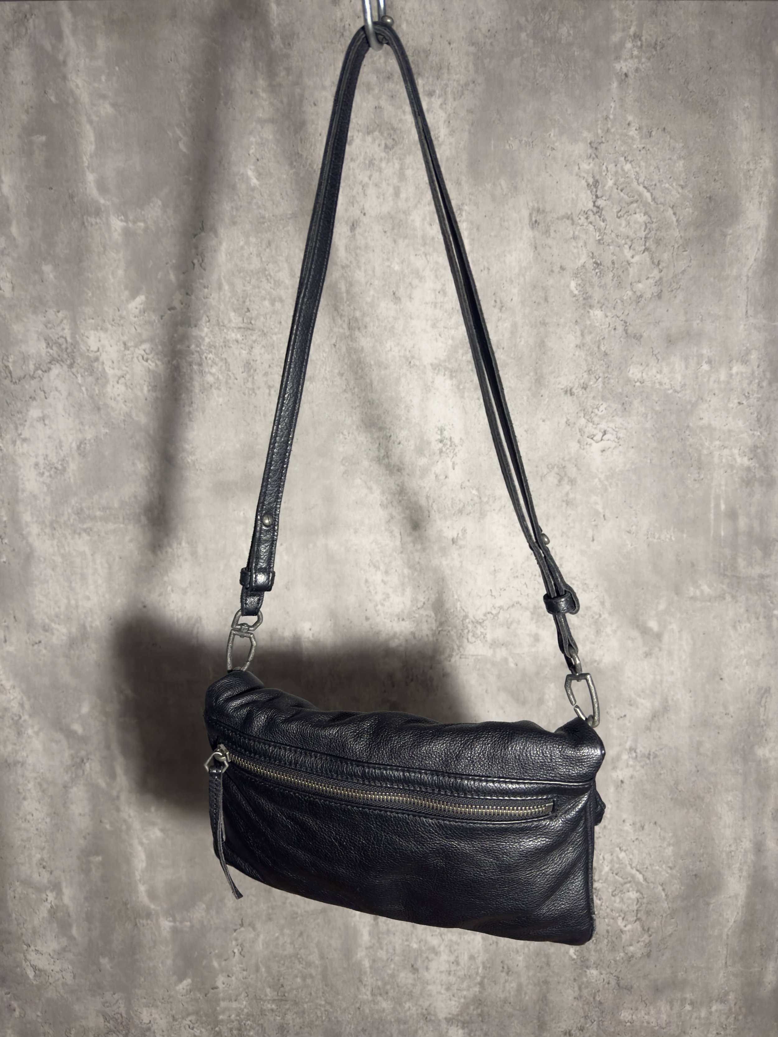 curated leather messenger bag by liebeskind, black /project cvsd