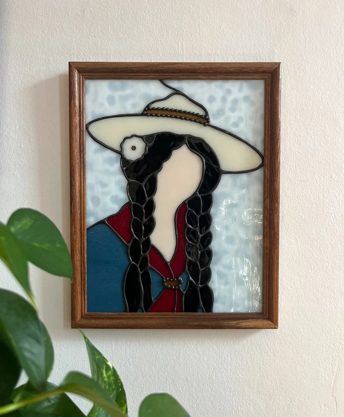 my take on a piece of Corday flash, in glass of course ❀

as much as I want to keep her for my personal collection, she's up on my shop now lookin' for a good home!