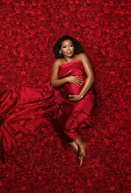 alt="Maquillage soft glam par Orly K Beauty – regard lumineux et peau naturelle"