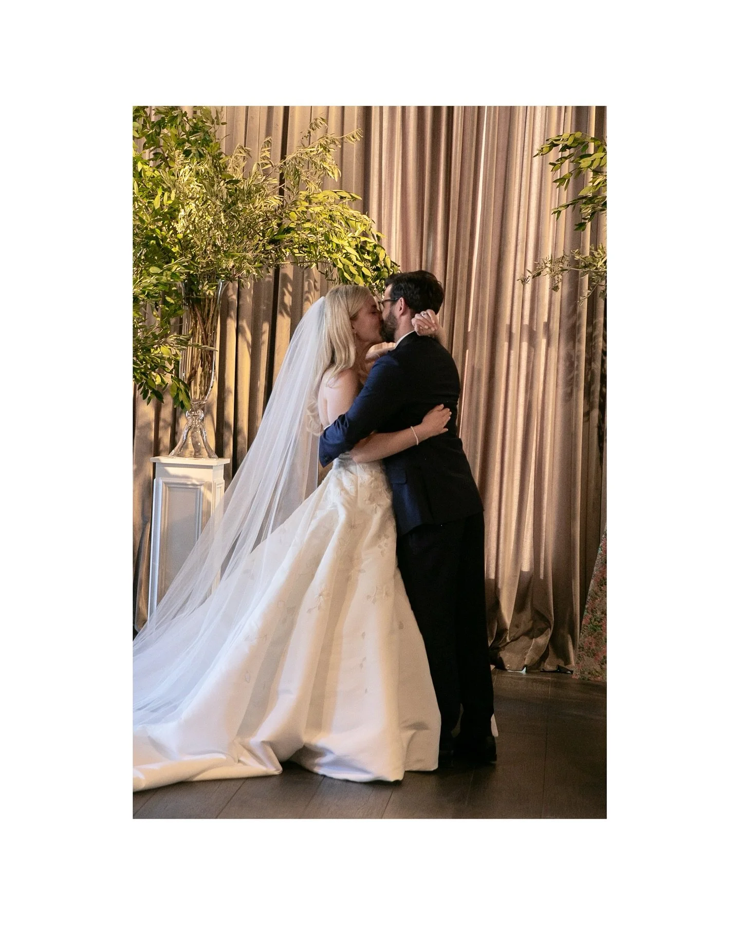 The kiss ✨ and moments before