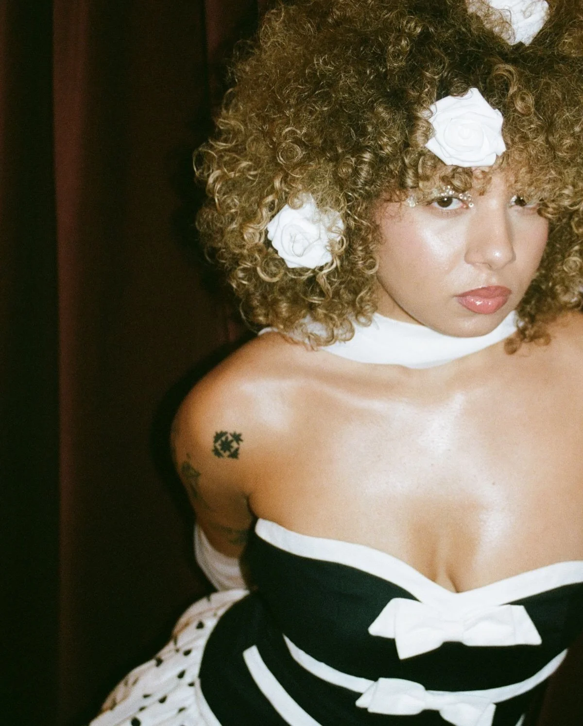 Backstage at @hannahruthzander &lsquo;s Toast of the Town show on 35 mm