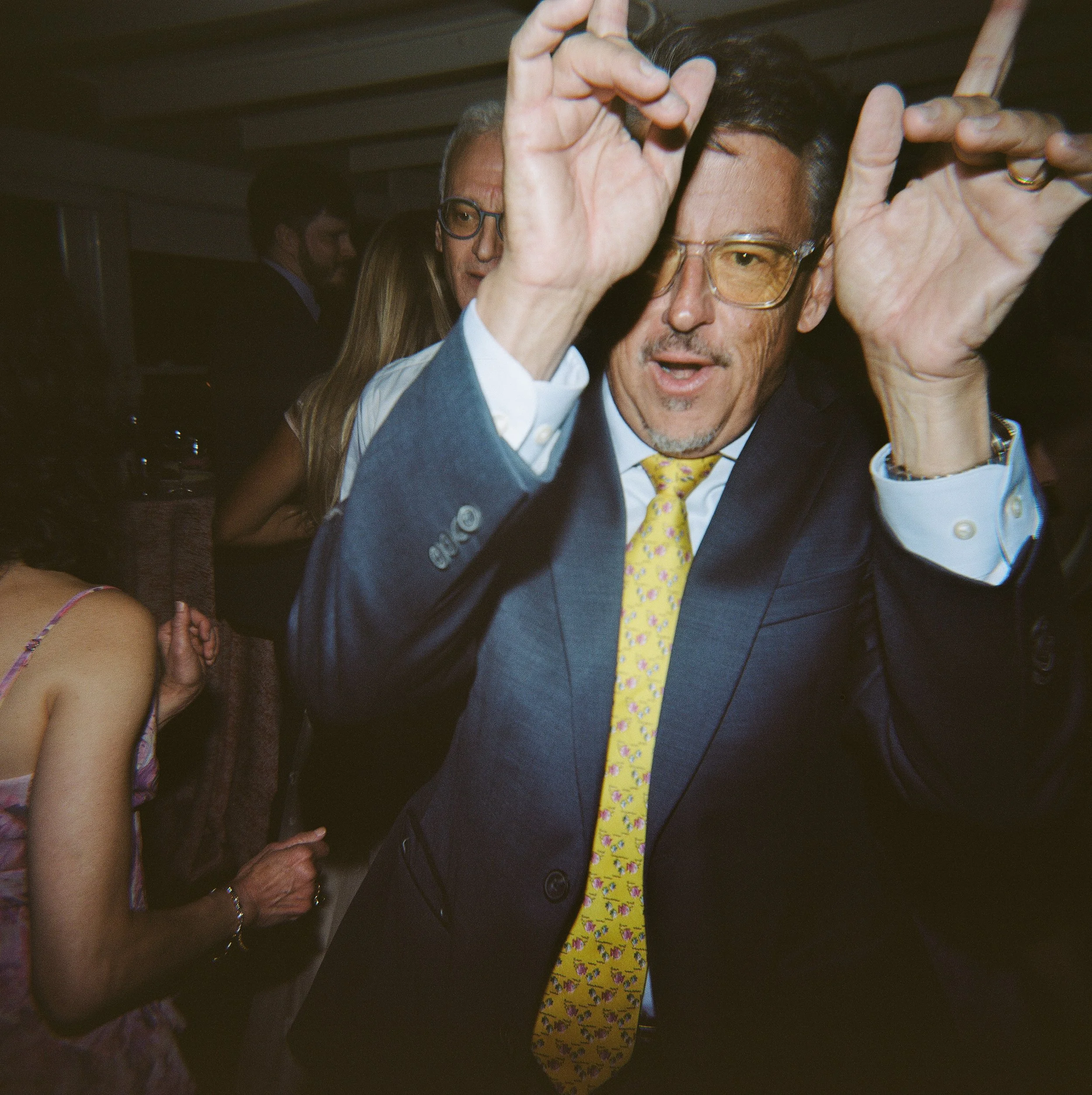 A Rhode Island wedding documented on 35mm film, capturing the unposed moments, quiet gestures, and joyful celebrations as they naturally unfold. Documentary-inspired wedding photography rooted in authenticity, nostalgia, and the beauty of real human 