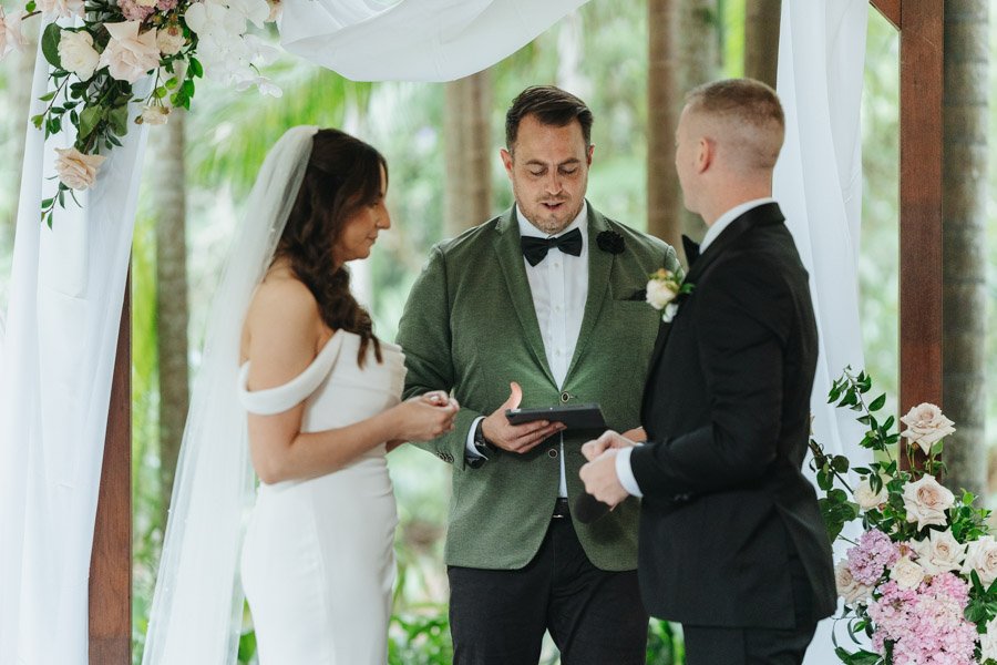 AngelaBrushePhotography_WEDDING_151125_K&L_SNEAKPEEKS-10.jpg