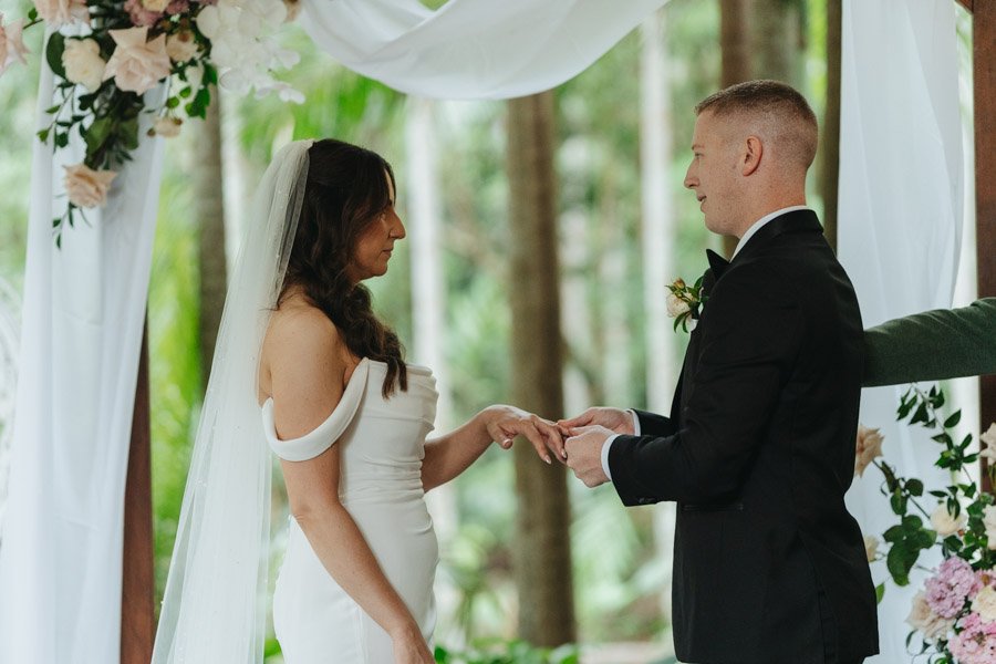AngelaBrushePhotography_WEDDING_151125_K&L_SNEAKPEEKS-11.jpg