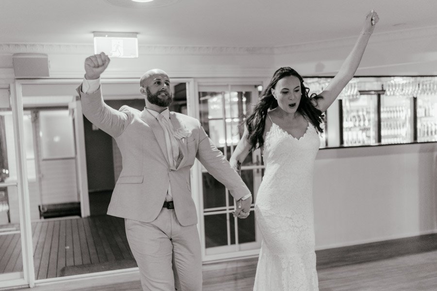 AngelaBrushePhotography_WEDDING_261125_H&B_SNEAKPEEK-12.jpg