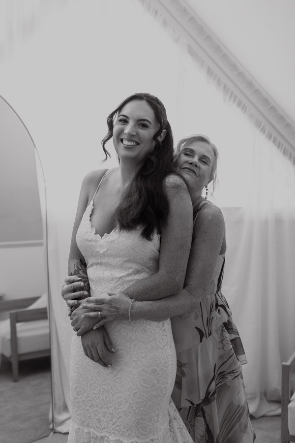 AngelaBrushePhotography_WEDDING_261125_H&B_SNEAKPEEK-39.jpg