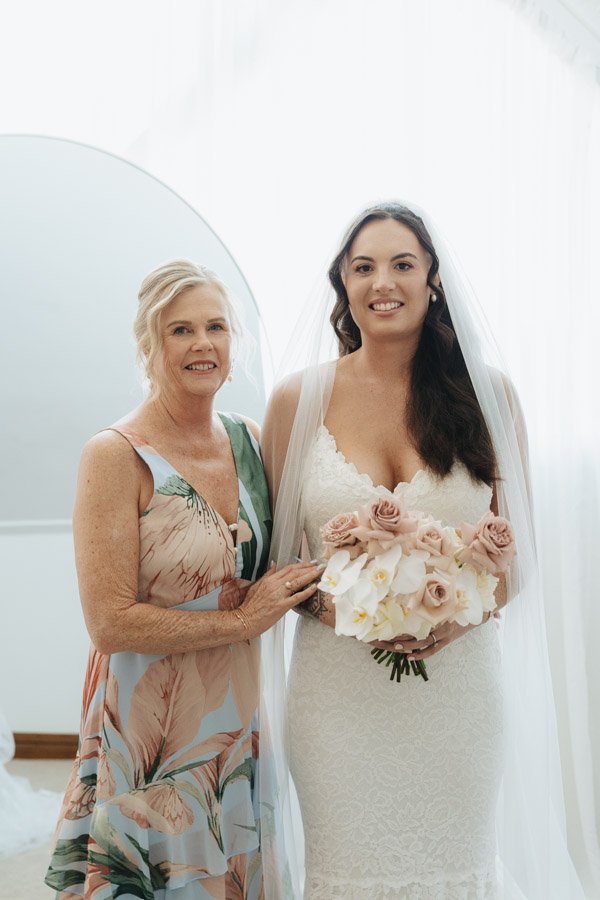 AngelaBrushePhotography_WEDDING_261125_H&B_SNEAKPEEK-43.jpg
