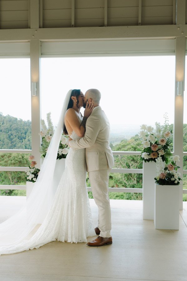 AngelaBrushePhotography_WEDDING_261125_H&B_SNEAKPEEK-52.jpg