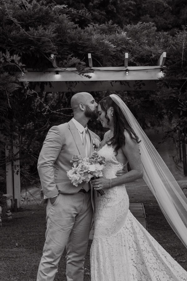 AngelaBrushePhotography_WEDDING_261125_H&B_SNEAKPEEK-77.jpg