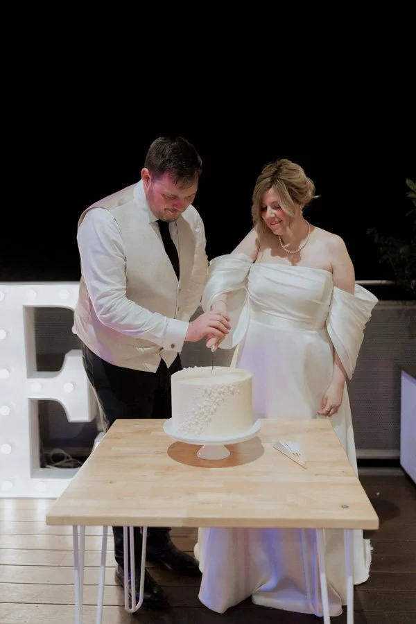 AngelaBrushePhotography_WEDDING_J&J_090426_SNEAKPEEKS-42.jpg