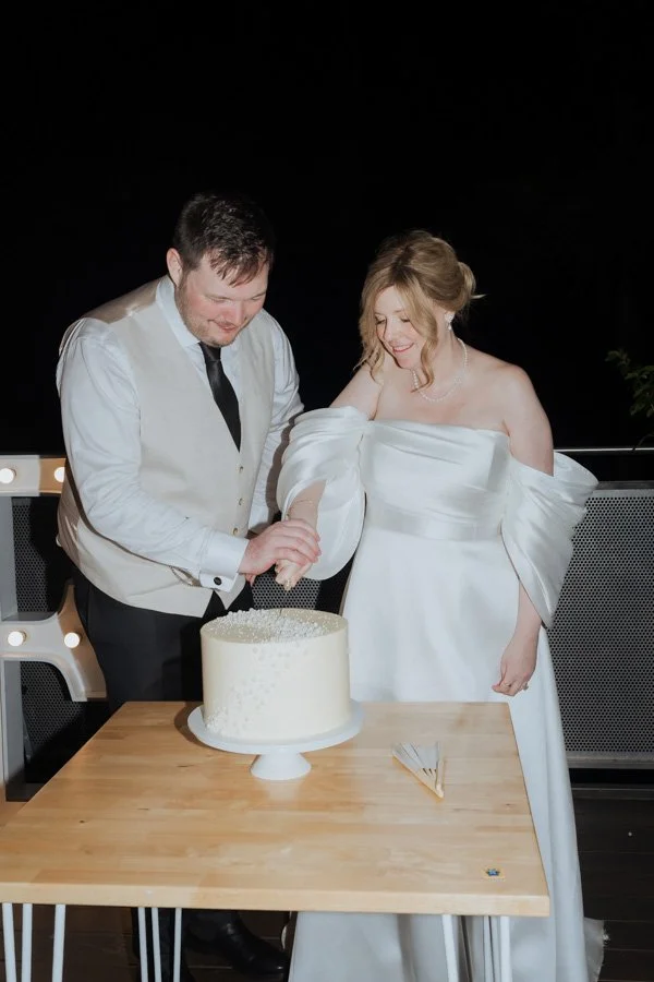 AngelaBrushePhotography_WEDDING_J&J_090426_SNEAKPEEKS-160.jpg