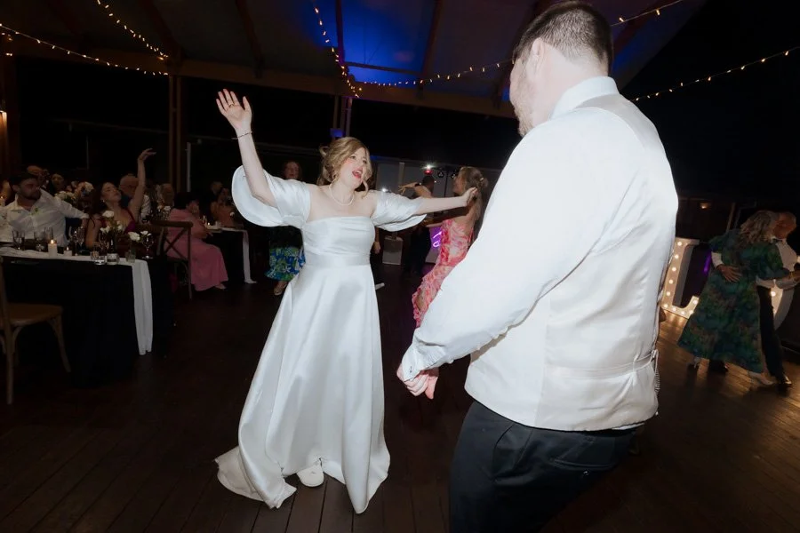 AngelaBrushePhotography_WEDDING_J&J_090426_SNEAKPEEKS-164.jpg