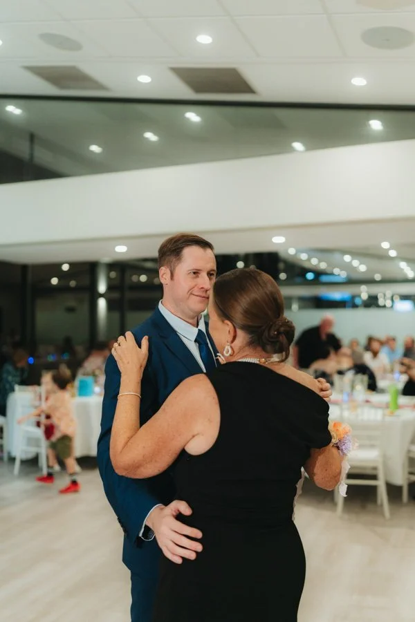 AngelaBrushePhotography_WEDDING_K&M_160426_SNEAKPEEKS-17.jpg