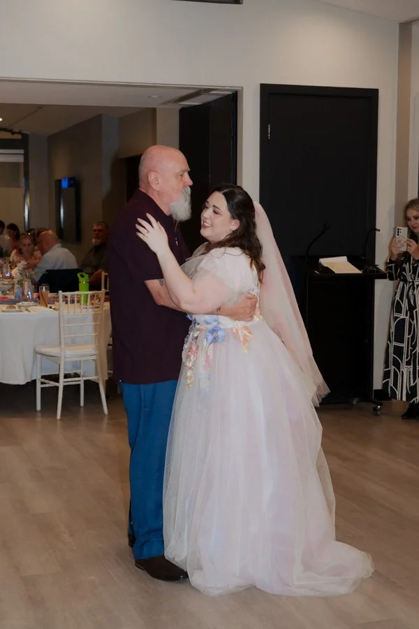 AngelaBrushePhotography_WEDDING_K&M_160426_SNEAKPEEKS-102.jpg