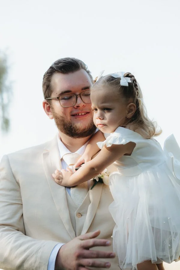 AngelaBrushePhotography_WEDDING_C&N_180426_SNEAKPEEKS-1.jpg