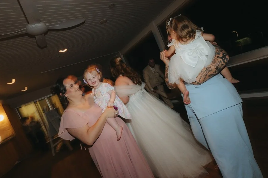 AngelaBrushePhotography_WEDDING_C&N_180426_SNEAKPEEKS-127.jpg