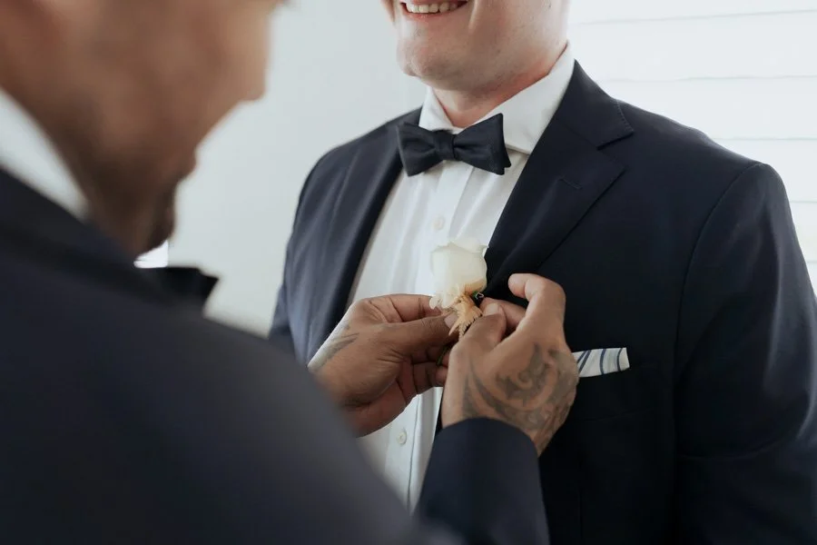 AngelaBrushePhotography_WEDDING_O&B_010526_SNEAKPEEKS-3.jpg