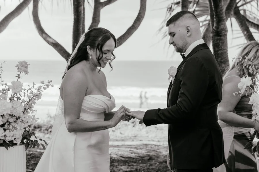 AngelaBrushePhotography_WEDDING_O&B_010526_SNEAKPEEKS-20.jpg