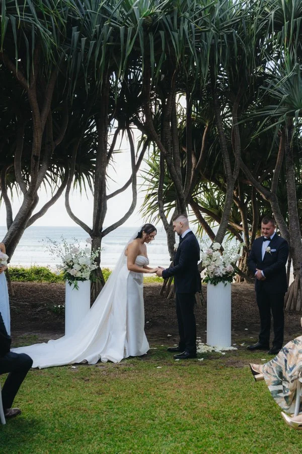 AngelaBrushePhotography_WEDDING_O&B_010526_SNEAKPEEKS-76.jpg