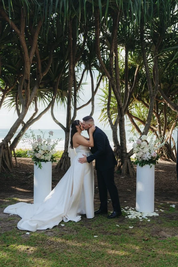 AngelaBrushePhotography_WEDDING_O&B_010526_SNEAKPEEKS-81.jpg