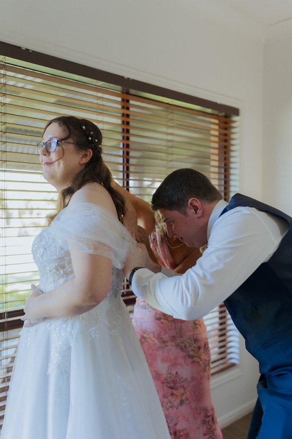 AngelaBrushePhotography_WEDDING_Z&M_010626_SNEAKPEEKS-17.jpg