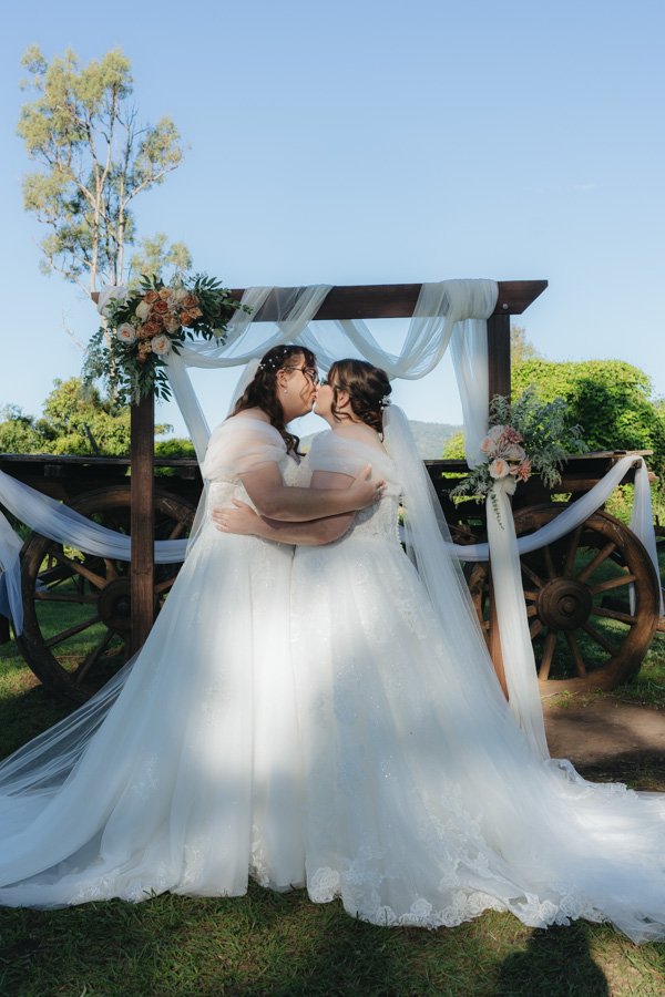 AngelaBrushePhotography_WEDDING_Z&M_010626_SNEAKPEEKS-48.jpg