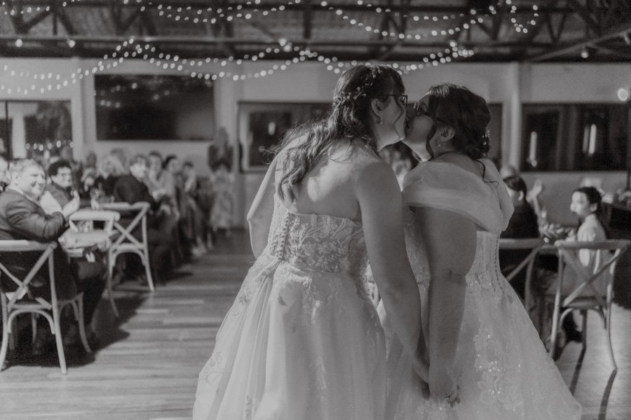 AngelaBrushePhotography_WEDDING_Z&M_010626_SNEAKPEEKS-113.jpg