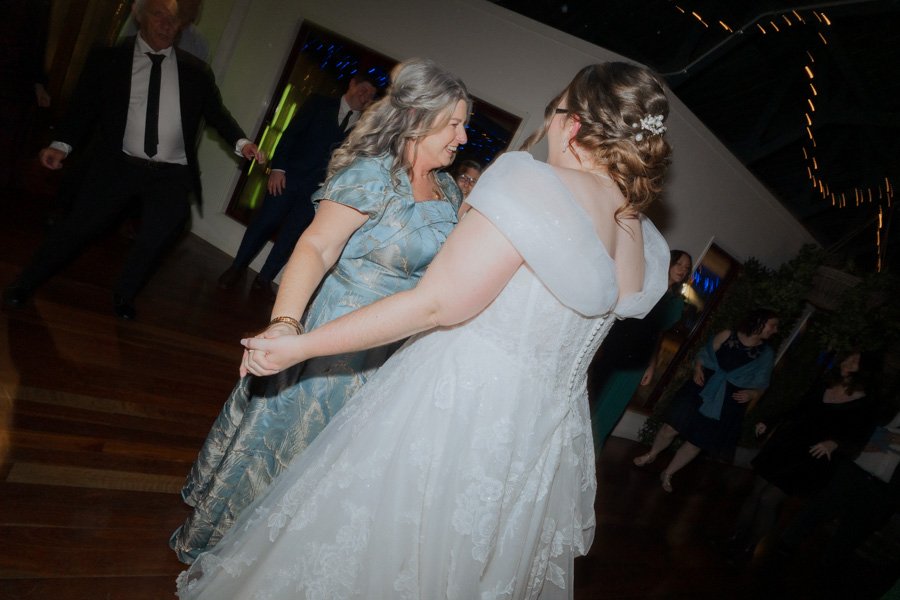 AngelaBrushePhotography_WEDDING_Z&M_010626_SNEAKPEEKS-126.jpg