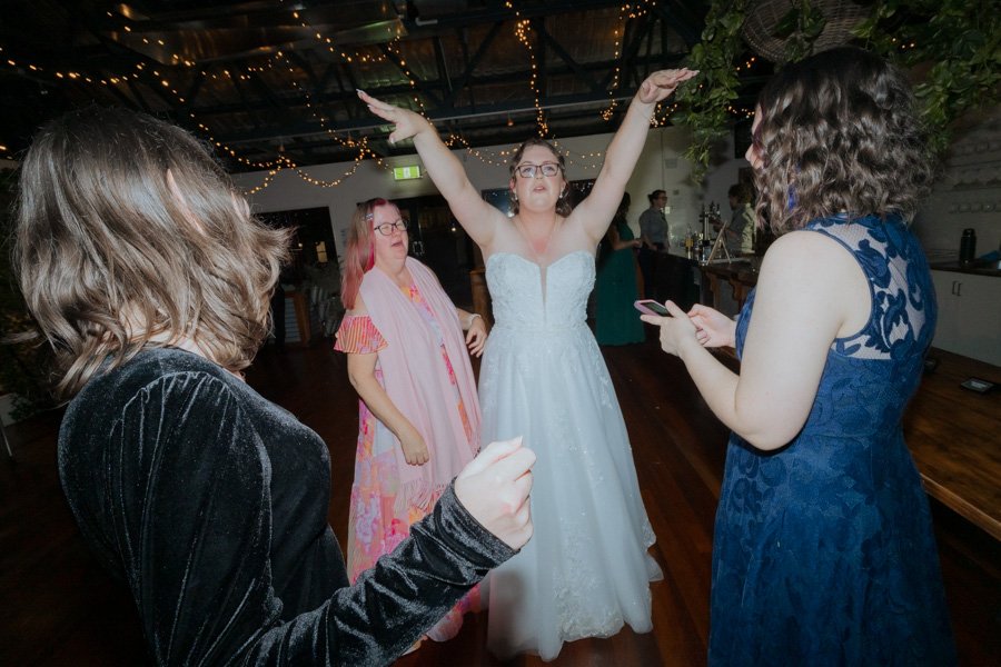 AngelaBrushePhotography_WEDDING_Z&M_010626_SNEAKPEEKS-128.jpg