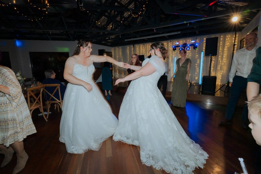 AngelaBrushePhotography_WEDDING_Z&M_010626_SNEAKPEEKS-129.jpg